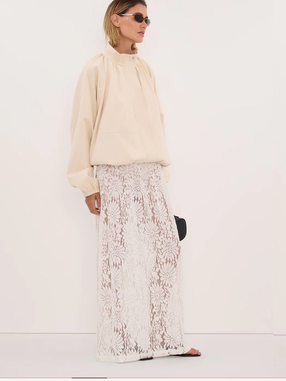 DISSH Oversized Cream High-Stand Bomber Jacket - Picture 2 of 4